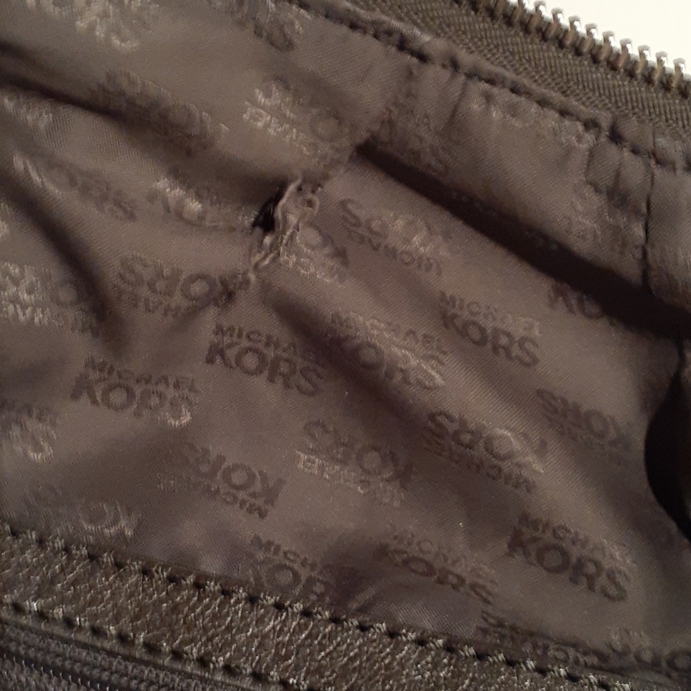 Michael Kors Pebble Leather Shoulder Bag - Picture 5 of 10